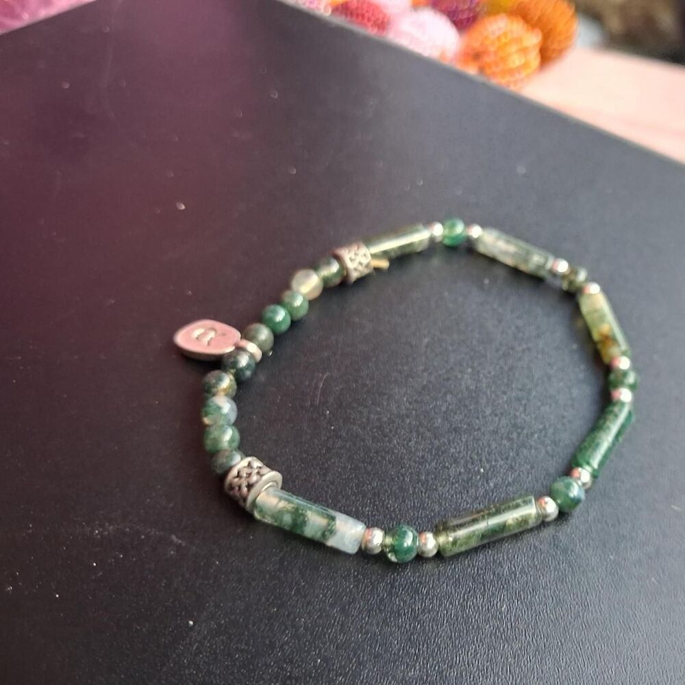 Artisan-crafted Women's multi Jewellery - Picture 3 of 3